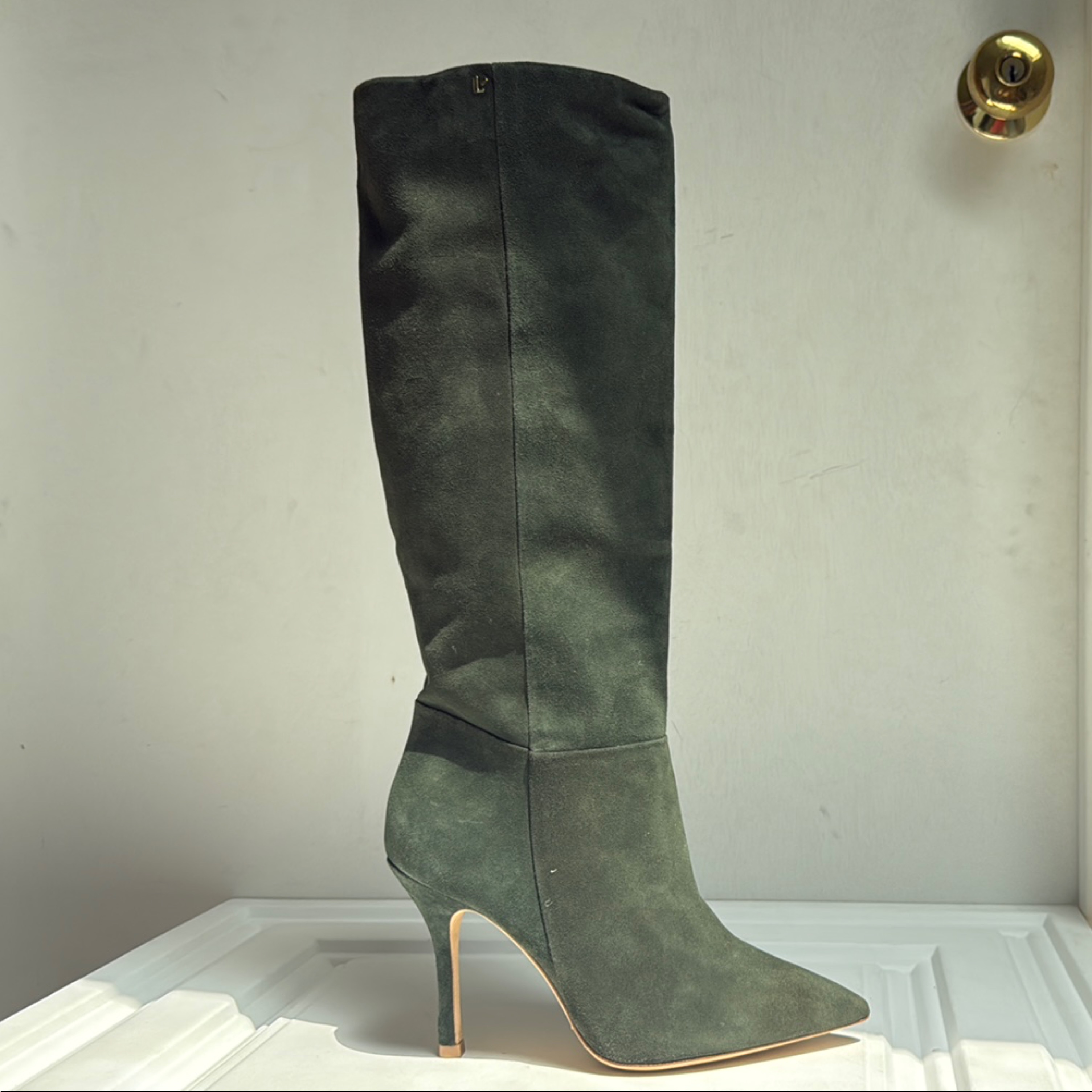 Larroude Kate Boot In Military Green Suede Size 7 H10n12
